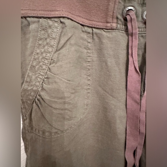 Calvin Klein Chelsea 100% Linen - Picture 4 of 13